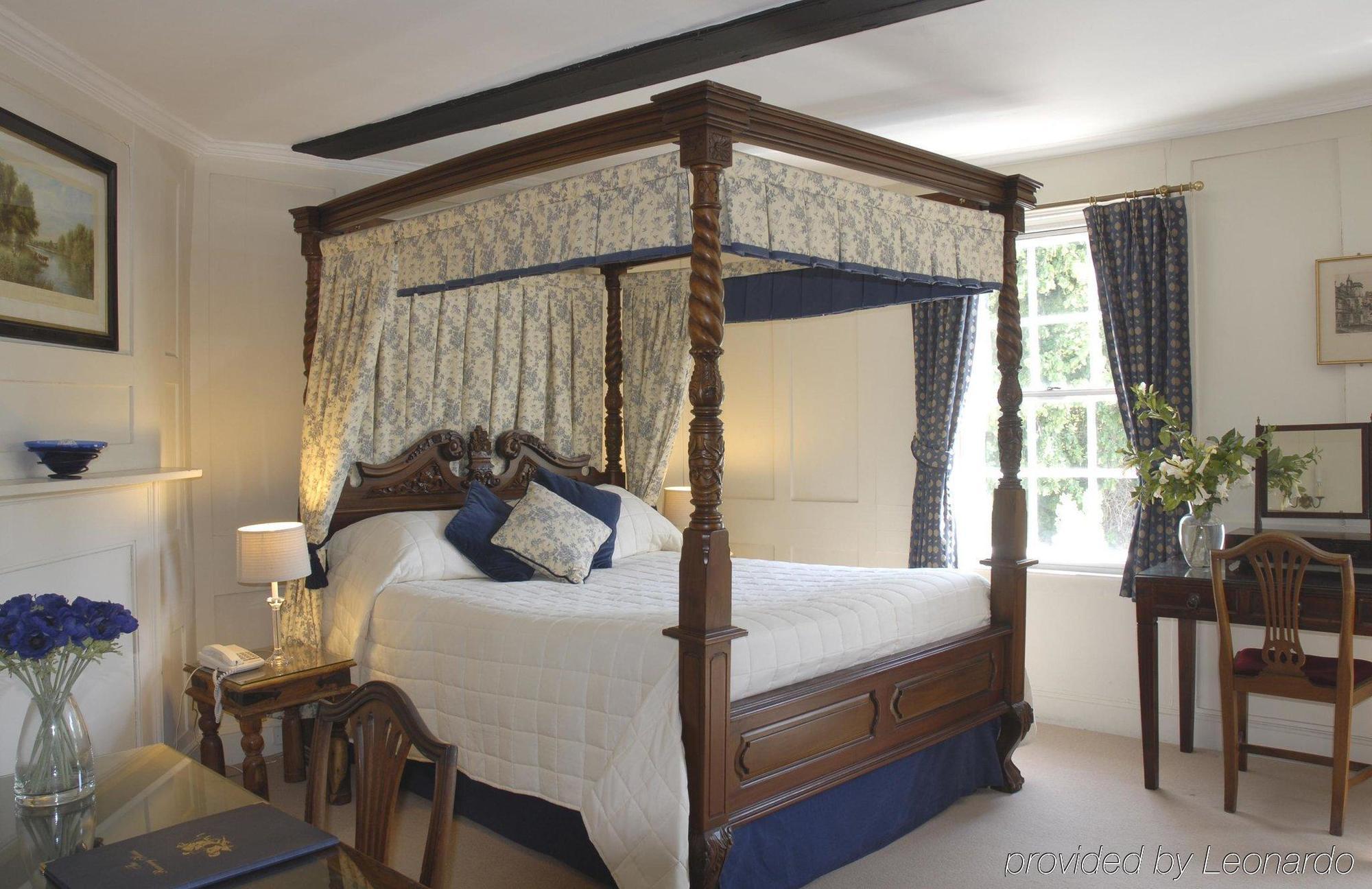 Hotel The Running Horses Mickleham Habitación foto
