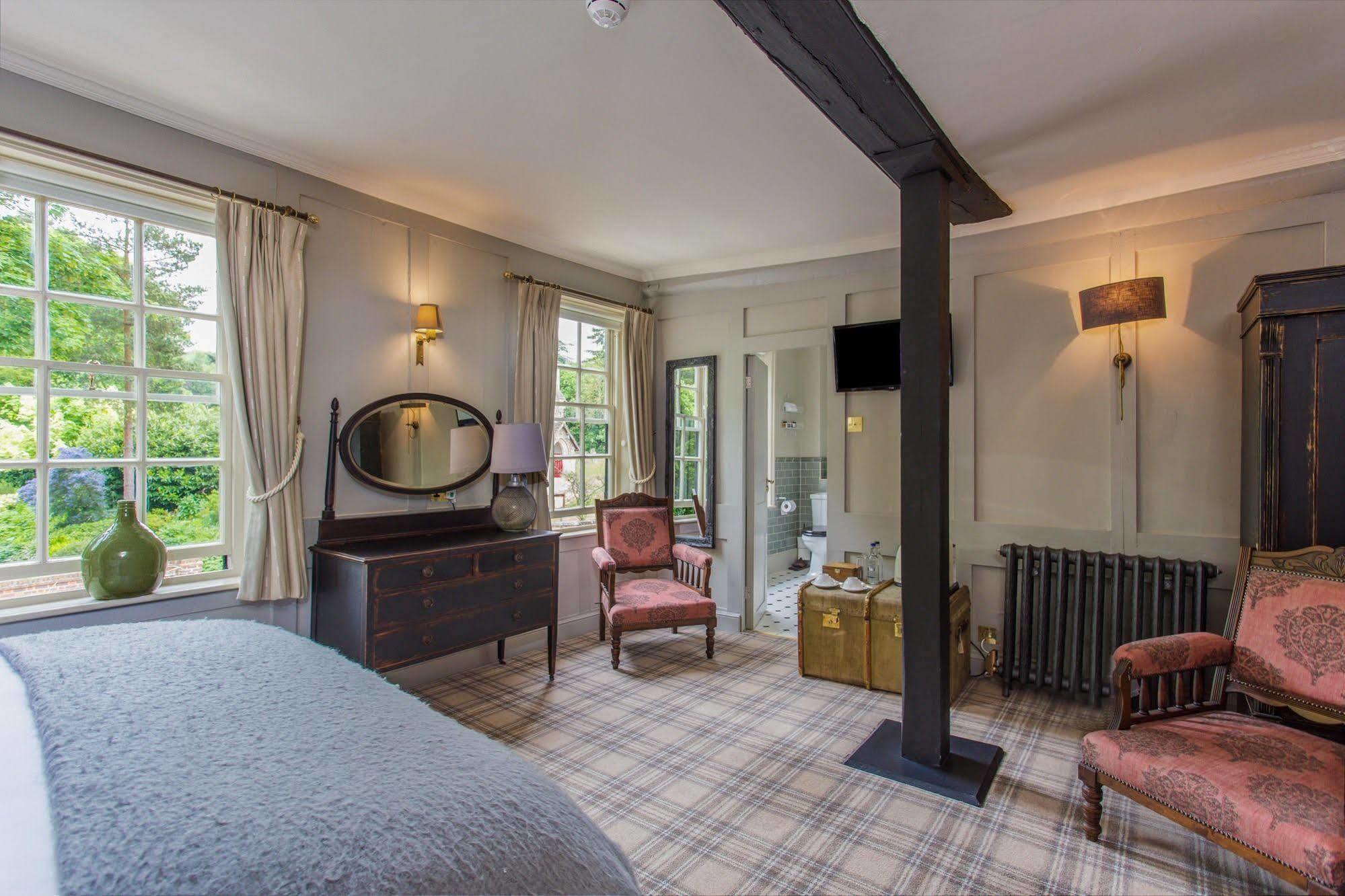 Hotel The Running Horses Mickleham Exterior foto